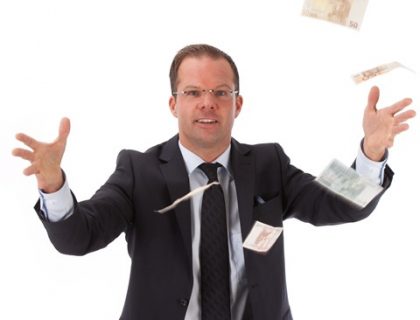 Geld zum Fenster raus