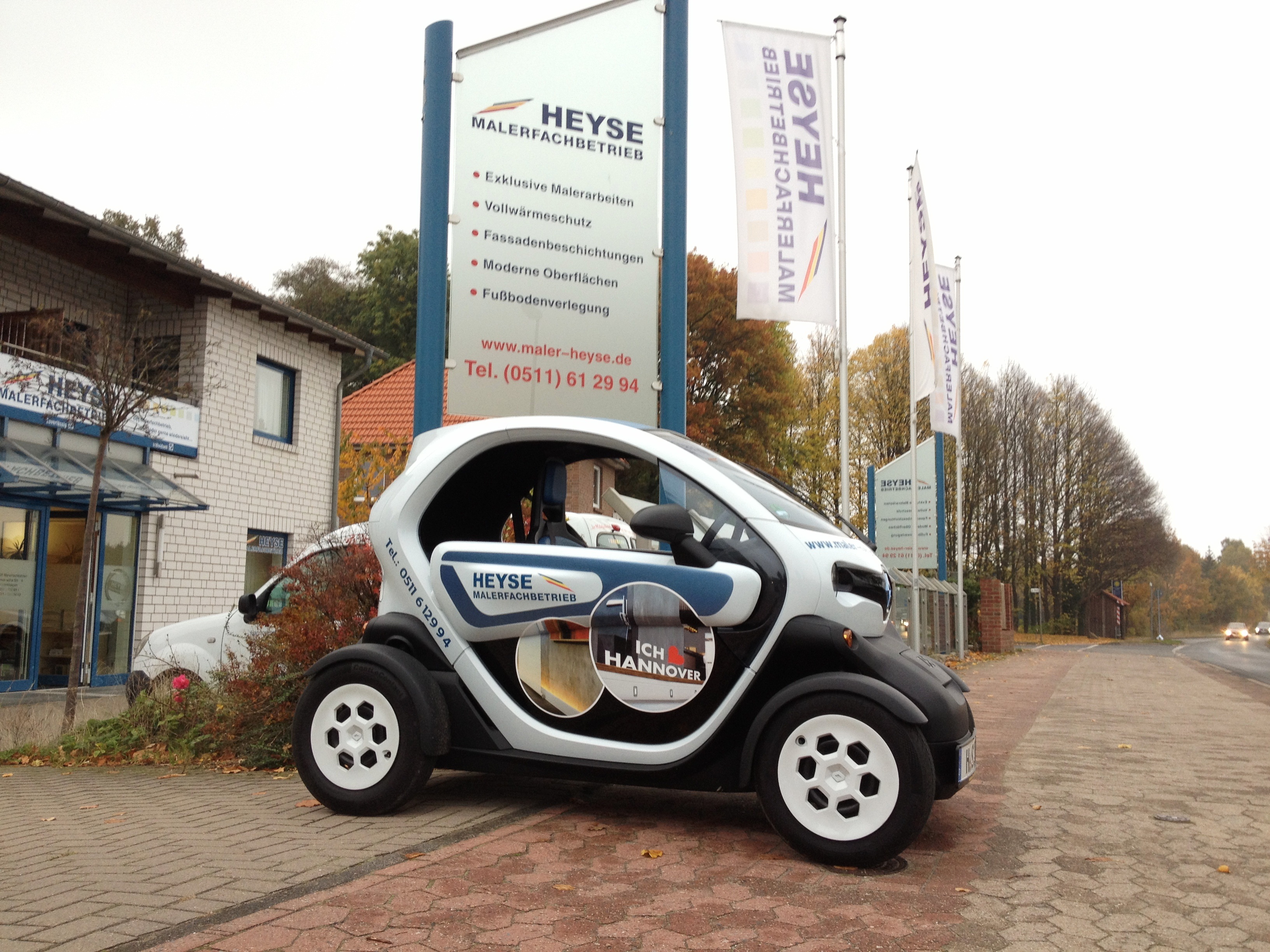 Hingucker beim Parken - Maler, Malerarbeiten, Hannover - Renault Twizy