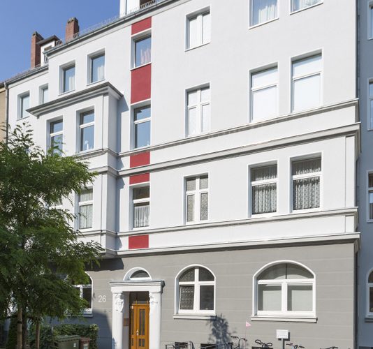 Liebevoll sanierte Fassade