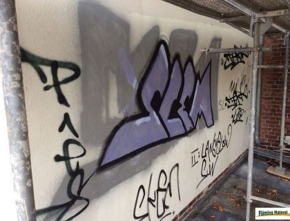 Umbau und Sanierung des Bahnhofes in Beelitz (Denkmal): Fachwerksanierung, Graffitientfernung, Wärmedämmung, Putz