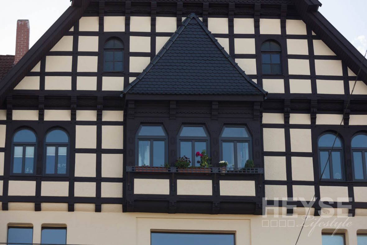 Denkmalschutz - Fassade - Fachwerk - Sanierung -Anstrich