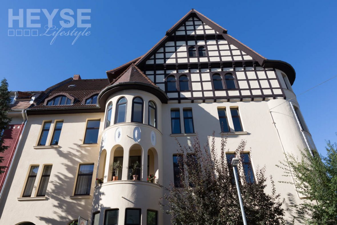 Denkmalschutz - Fassade - Fachwerk - Sanierung -Anstrich