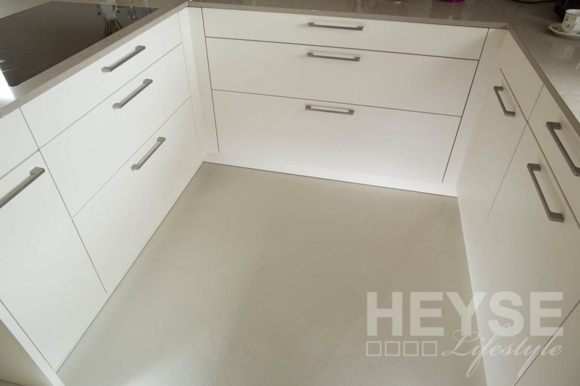 Boden ohne Fugen in der Küche