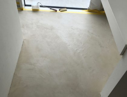 Fugenlose Spachteltechnik betonPure in Lehre Maler Dillge aus Braunschweig Spachtelung 04