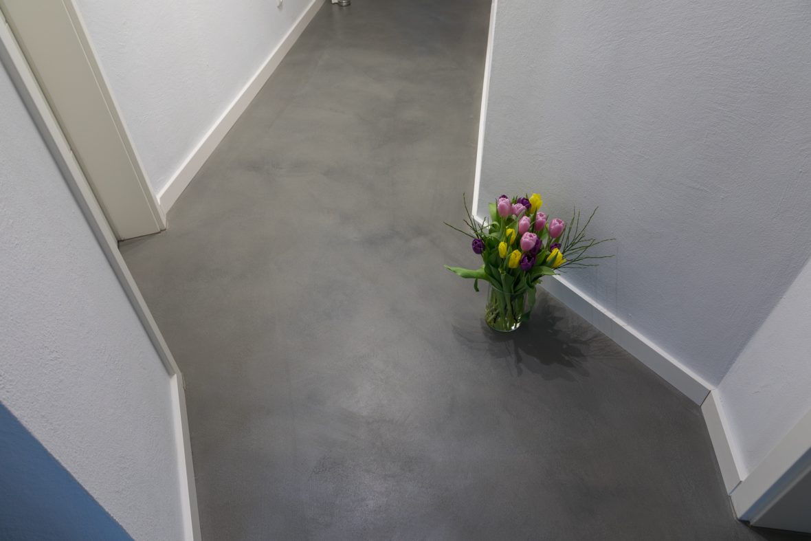 Boden fugenlos Grau Betonoptik wolkig schoen Edel und Stein Cara Resisto Classic ES 21