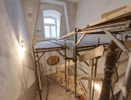 Villa Raab Alsfeld Denkmalpflege Fassadensanierung Restaurierung Malerarbeiten Fulda Giessen Lauterbach Treppenhaus 01