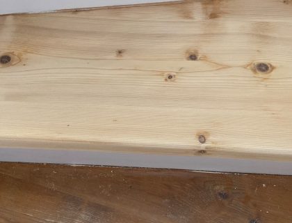 Holztreppe streichen in Weiß und Natur – Buchholz in der Nordheide