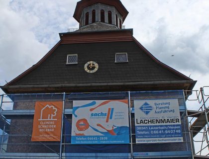 Denkmalschutz Altbaussanierung Kirche Aussenansicht Maler Lauterbach Giessen Fulda 01
