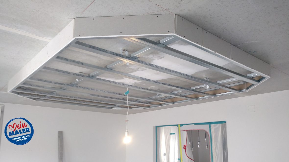 LED Beleuchtung Deckensegel Lichtband Deckengestaltung Wohnzimmer Fulda 01