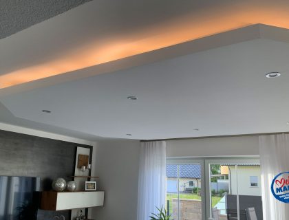 Frescolori Echtmetallwand Fulda Grossenlueder Wohnzimmergestaltung Deckensegel LED Lichtband 25