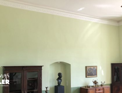 Malerarbeiten im Schloss Wiesenburg Flaeming Brandenburg Stuckarbeiten Anstrich fugenlose Sockelleiste 11