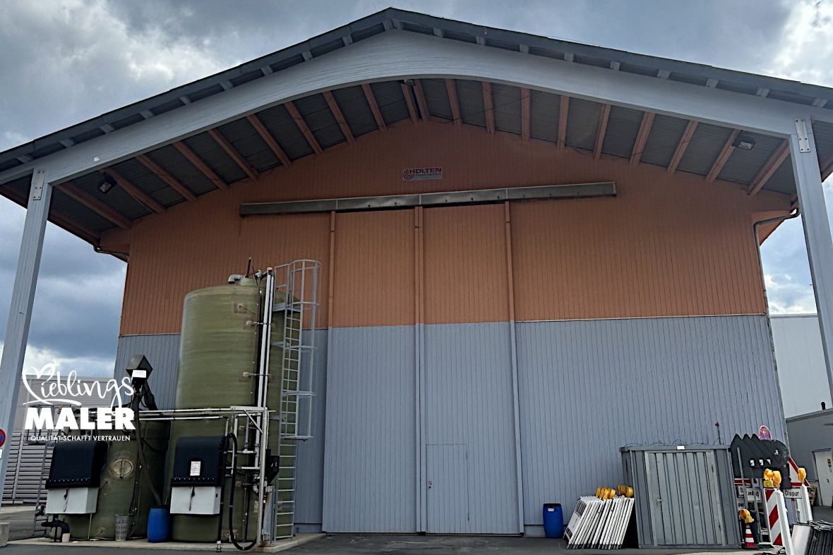 Sanierung der Holzfassade am TBL Salzlager in Leverkusen, nachher Holzfassade am TBL Salzlager in Leverkusen